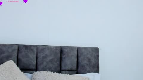 VeronicaTonu online show from March 2, 11:52 am