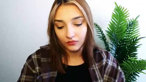 Ana online show from February 20, 1:01 pm