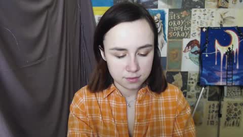 veryveryvery_shy online show from March 7, 9:18 am