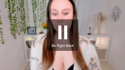 Camilla online show from January 17, 4:58 pm