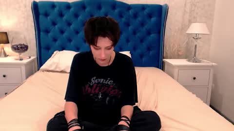 Via online show from October 9, 10:03 pm