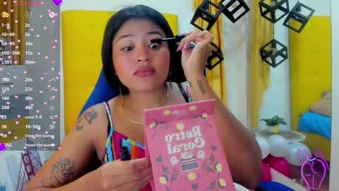 nahomy online show from February 20, 1:19 pm