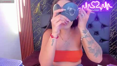 Snapshot of vichy_evans chatting on October 2, 7:08 pm Vichy  Everyday From 1400 to 2130 Col Time online show from October 2, 7:08 pm