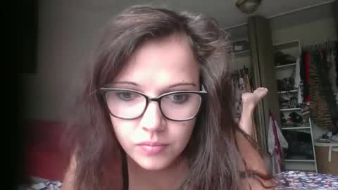 Snapshot of vichyde95 chatting on October 28, 5:30 pm vichyde95 online show from October 28, 5:30 pm