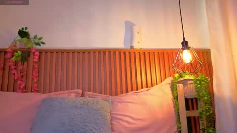 VICTORIA online show from October 14, 8:00 pm