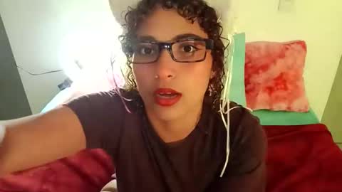 Vicky  online show from October 1, 3:00 am