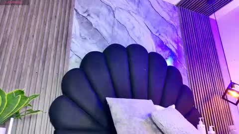 vicky_lopezz_ online show from January 10, 3:00 am