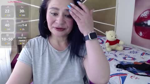 Snapshot of vicky_sexi chatting on October 29, 4:42 pm vicky_sexi online show from October 29, 4:42 pm
