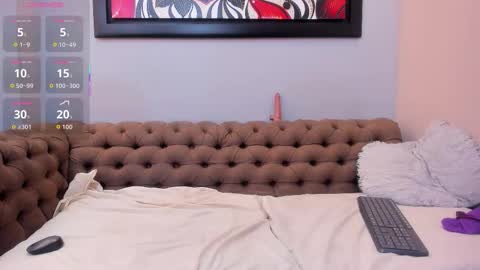 Vicky online show from December 19, 9:18 pm