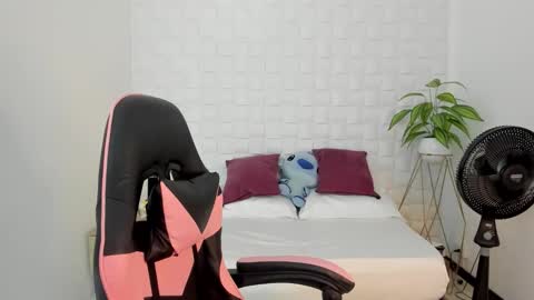 victoria online show from February 15, 8:13 am