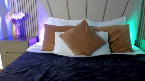 VIC online show from November 8, 12:10 pm