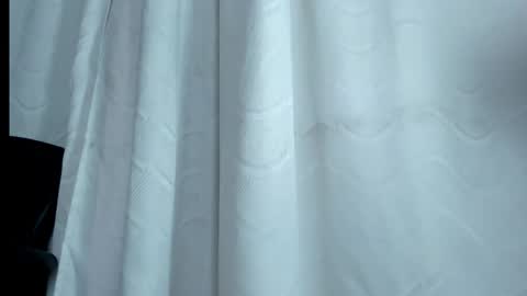 valentina online show from October 6, 12:00 pm