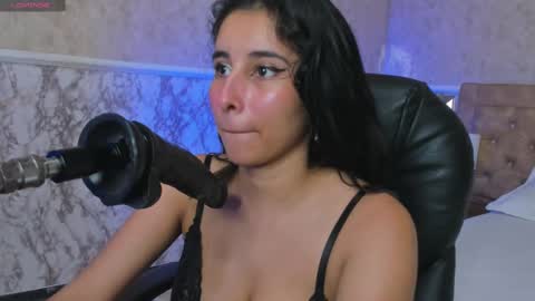 Victoria Houston  online show from March 7, 2:12 pm