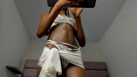 Vicky  online show from February 7, 7:12 am