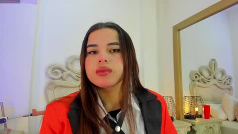 victoria  online show from January 18, 11:32 am