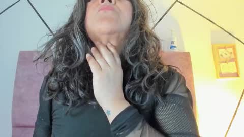 victoriaa_anderson_ online show from January 13, 9:19 pm