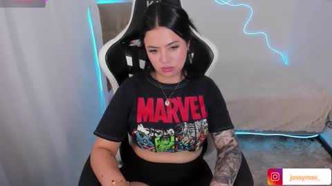 V  I C  T O R I A  online show from September 24, 8:19 pm