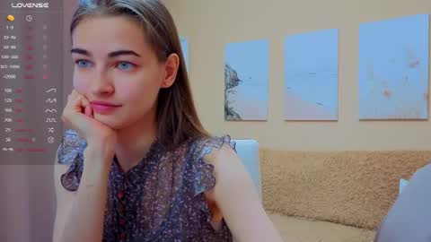 vikiberry online show from September 16, 6:43 am