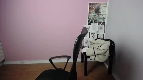 Snapshot of viktoria_lovely chatting on December 31, 6:16 am viktoria_lovely online show from December 31, 6:16 am