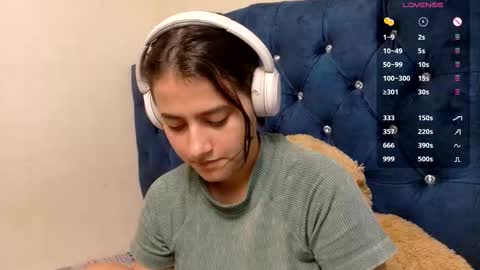 vikysexy28 online show from February 12, 5:53 am