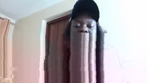 Vinky online show from November 8, 11:15 am