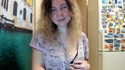 Snapshot of viodetta chatting on February 21, 7:54 pm viodetta online show from February 21, 7:54 pm