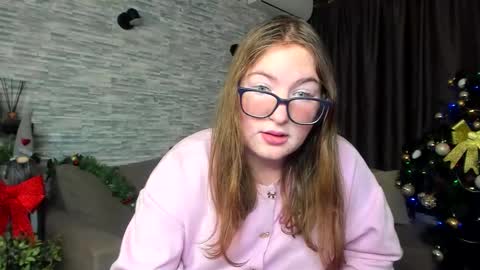 Viola Wines online show from December 19, 12:30 pm