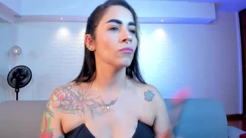 Violett  Everyday From 0530 to 1430 Col Time online show from November 26, 11:00 am