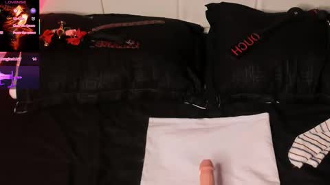 Violet online show from November 27, 9:28 pm