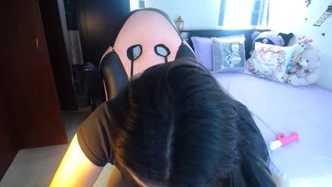 violeta.. online show from November 21, 9:06 pm