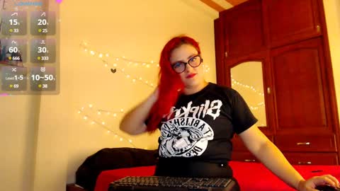 Snapshot of violetabitch chatting on December 28, 9:20 am Violetta Morningstar online show from December 28, 9:20 am