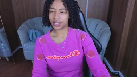 violeth_b online show from February 16, 12:27 pm