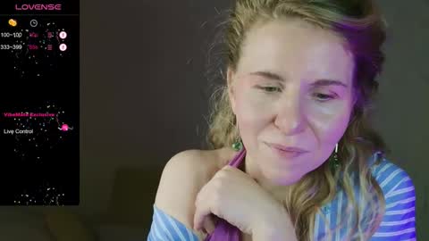 Violet  next stream December 6 online show from November 16, 10:43 pm