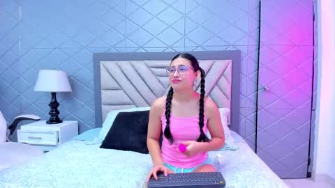 Violet Rousse online show from January 31, 12:18 pm