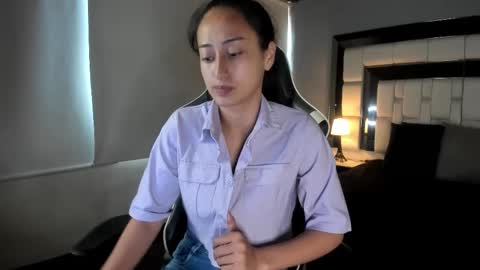 Snapshot of violetskinny chatting on October 21, 6:45 pm violetskinny online show from October 21, 6:45 pm