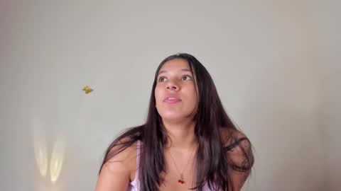 violett_24_ online show from December 5, 12:54 am