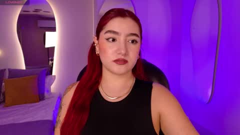 Violett Castel online show from November 25, 7:15 pm