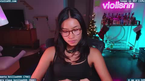 follow me on twitter violishh and ig violishh  online show from December 4, 4:32 am