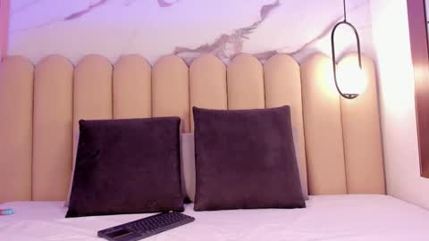 Vttoria online show from December 17, 1:26 pm