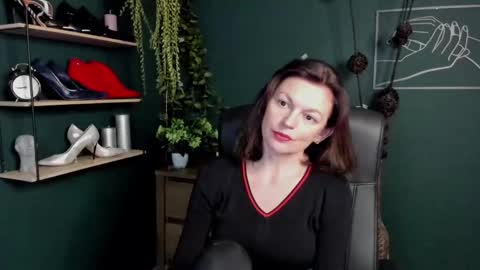 Vivian online show from March 12, 7:02 am