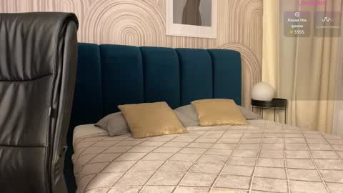 Vivian Evans online show from February 16, 2:00 am