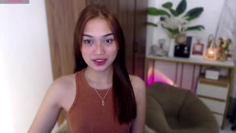 Vivian online show from November 15, 8:37 am