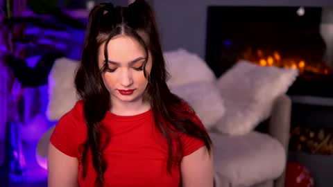 vixenamour online show from February 6, 7:51 pm