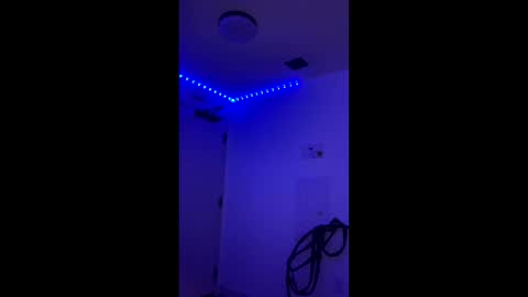 vixenblade online show from February 3, 6:11 am