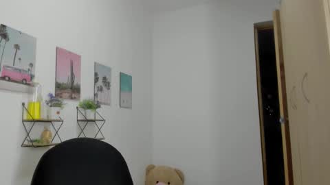 vixenlust17 online show from February 27, 2:11 am