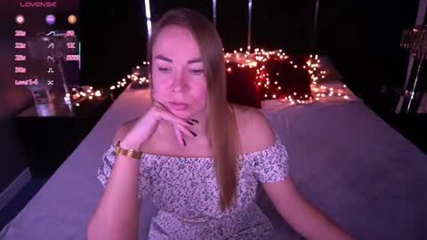 Ur Lady online show from February 11, 9:38 pm