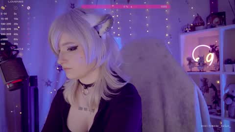 vronnier online show from October 11, 5:26 pm