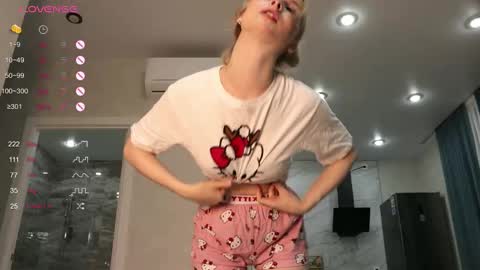 Nana online show from November 27, 4:26 am