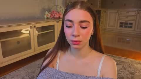 hello guys im Lilian online show from December 5, 3:28 am