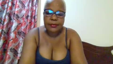 weaverbird25 online show from April 13, 8:09 pm